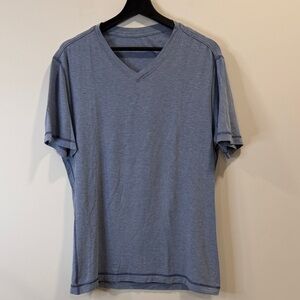 lululemon athletica Men's Light Blue V-Neck Tee